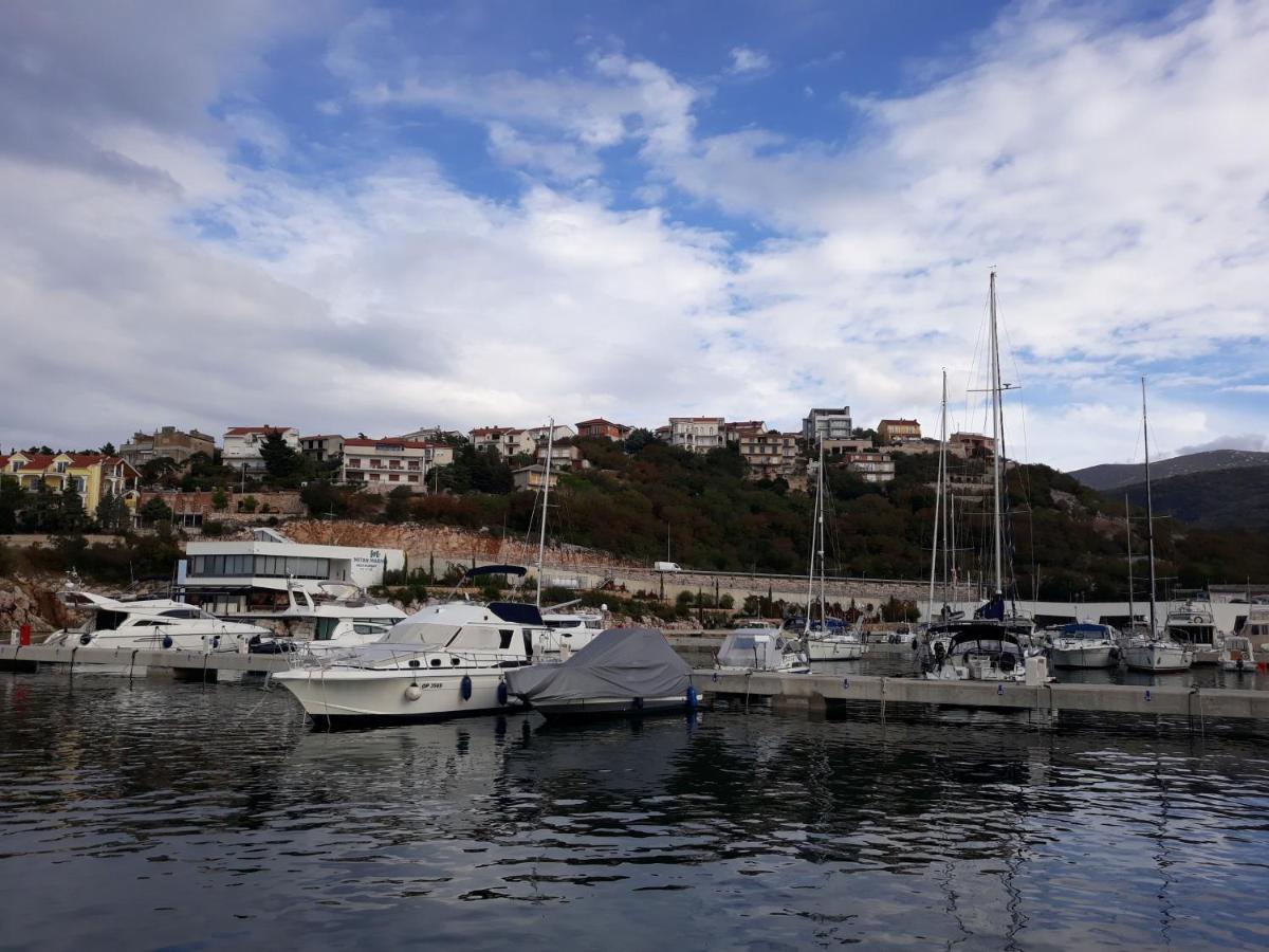Apartmani Mare Novi Vinodolski Εξωτερικό φωτογραφία